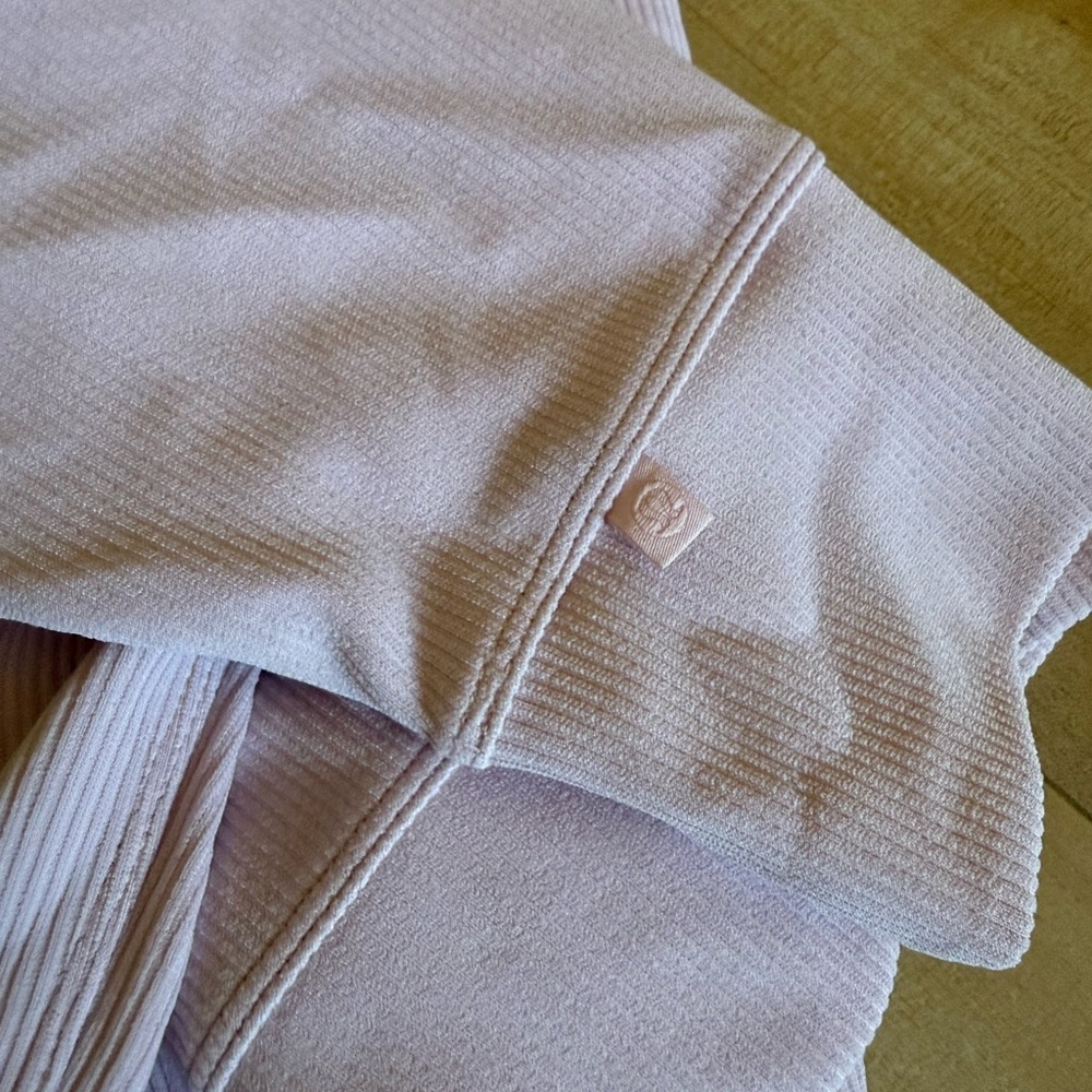 Light Pink Ribbed Sweatshirt - Picture 3 of 3